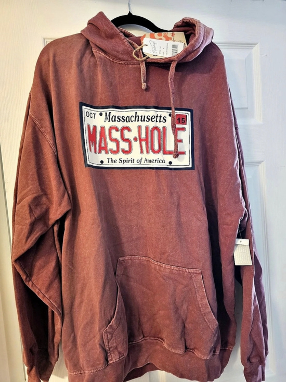 US Vintage Massachusetts Mass-Hole hoodie Graphic Hoodie Red XL NWT